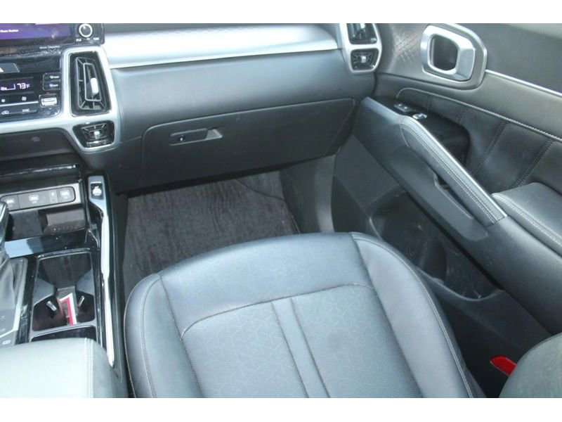 Used 2022 Kia Sorento SX AWD/4WD image 17