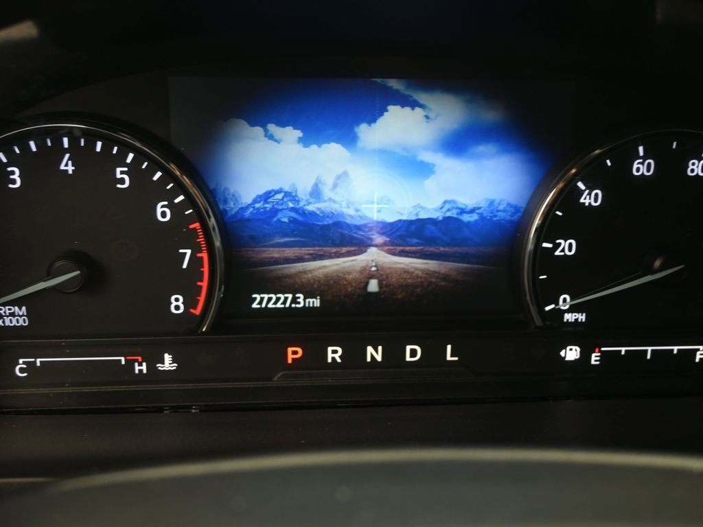 Used 2021 Ford Explorer XLT image 12