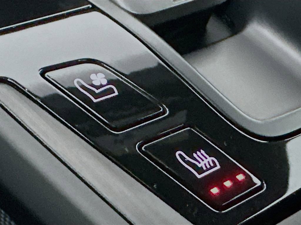 New 2025 Porsche 911 Carrera 4 GTS image 22