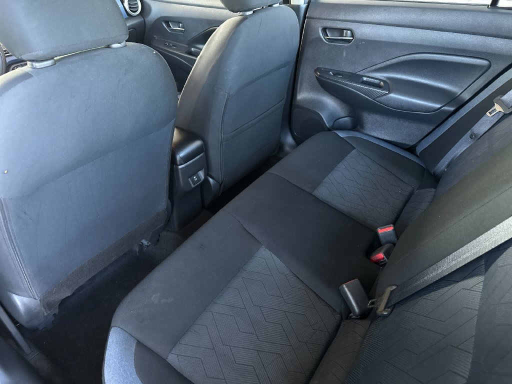 Used 2023 Nissan Versa SV FWD image 11