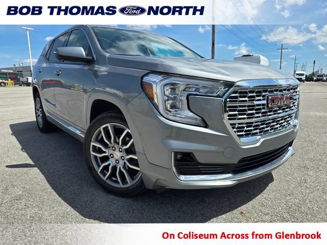 Used 2023 GMC Terrain Denali w/ Denali Premium Package AWD/4WD image 1