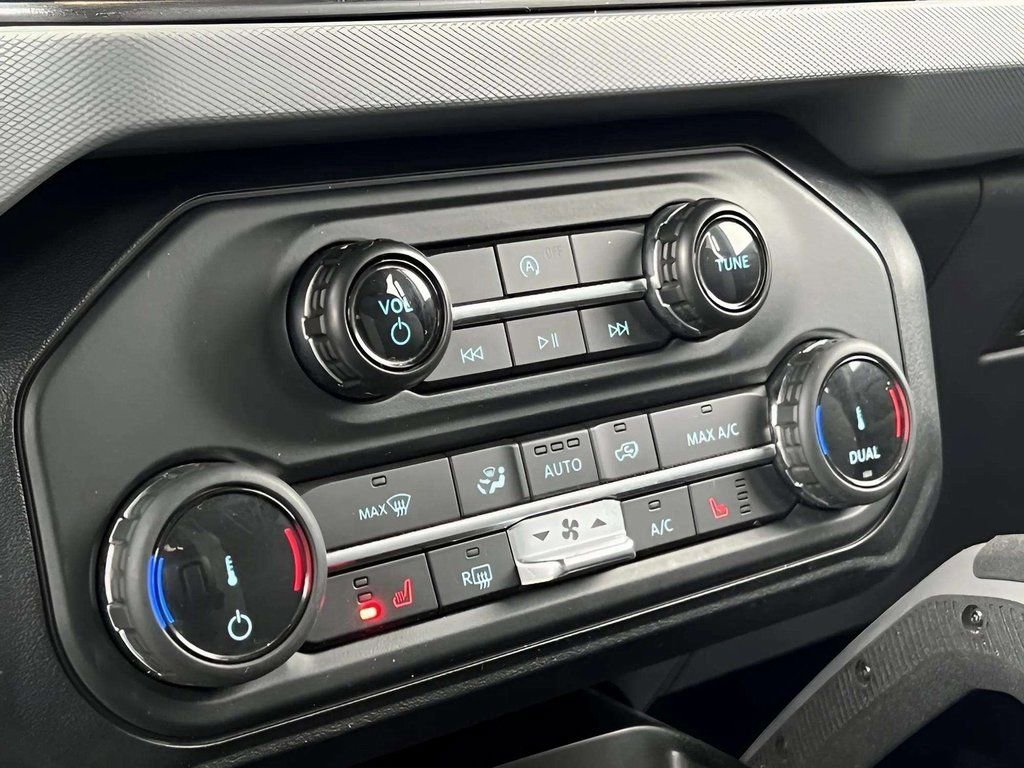 Used 2022 Ford Bronco Big Bend image 25