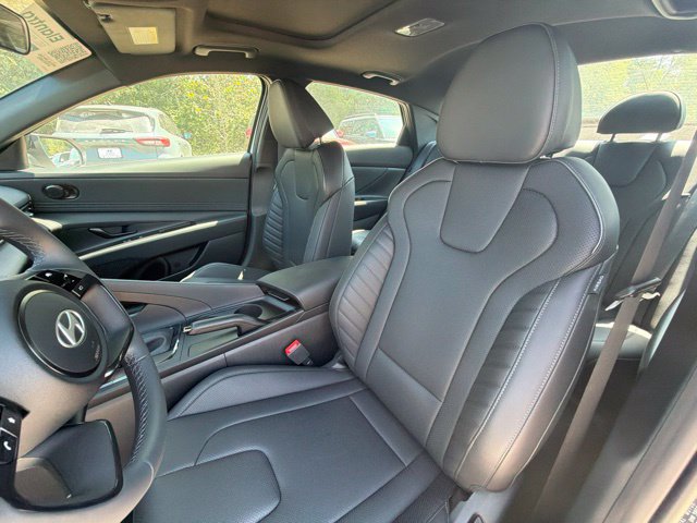 New 2026 Hyundai Elantra SEL Sport FWD image 21