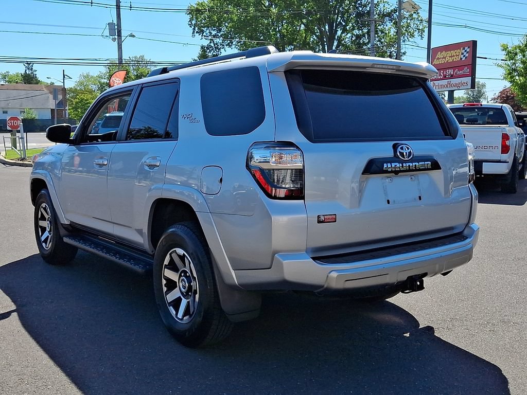 Certified 2022 Toyota 4Runner TRD Off-Road AWD/4WD image 4