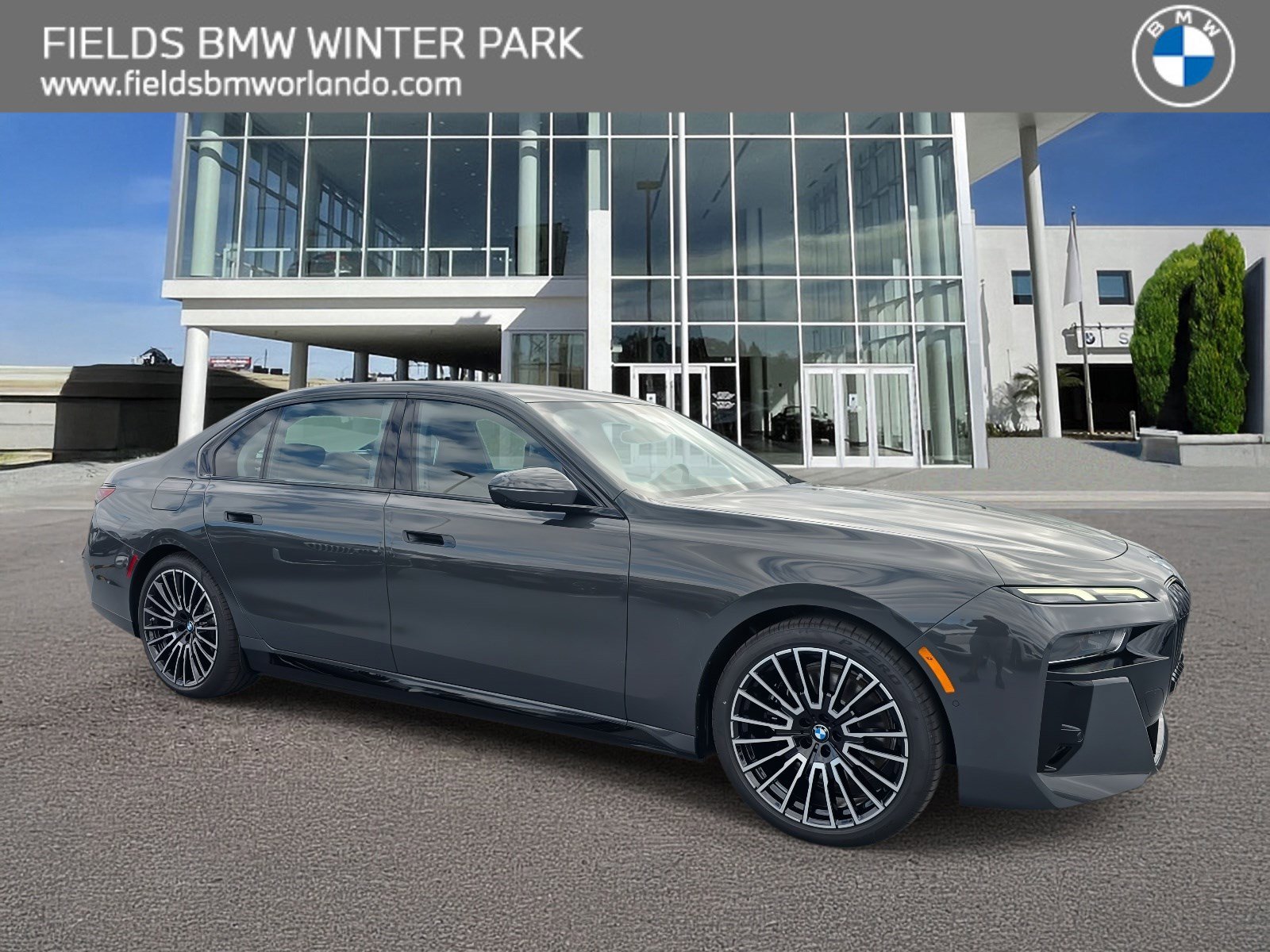 New 2026 BMW 750e xDrive