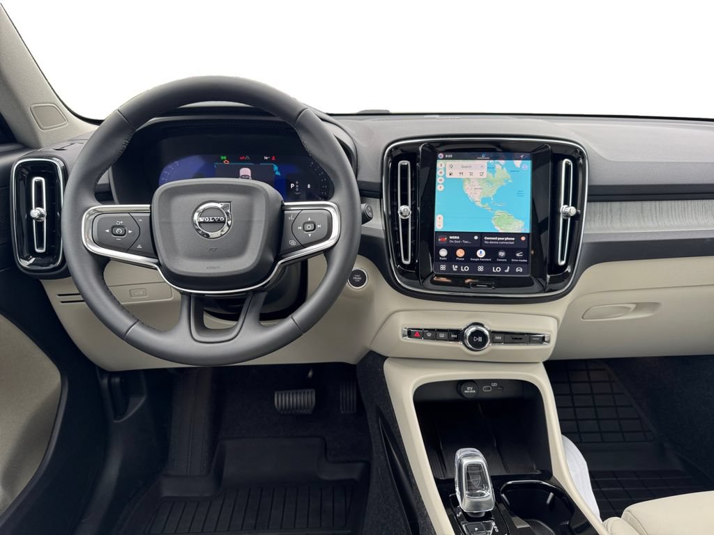 Used 2026 Volvo XC40 B5 Plus w/ Protection Package Premier AWD/4WD image 28