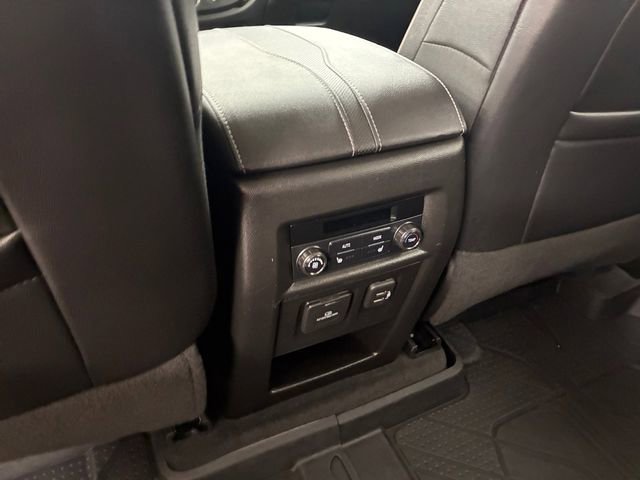 Used 2021 Chevrolet Traverse High Country image 19