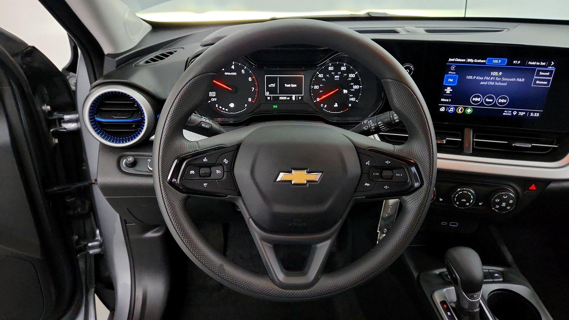 Certified 2025 Chevrolet Trax LS w/ LS Convenience Package FWD image 19