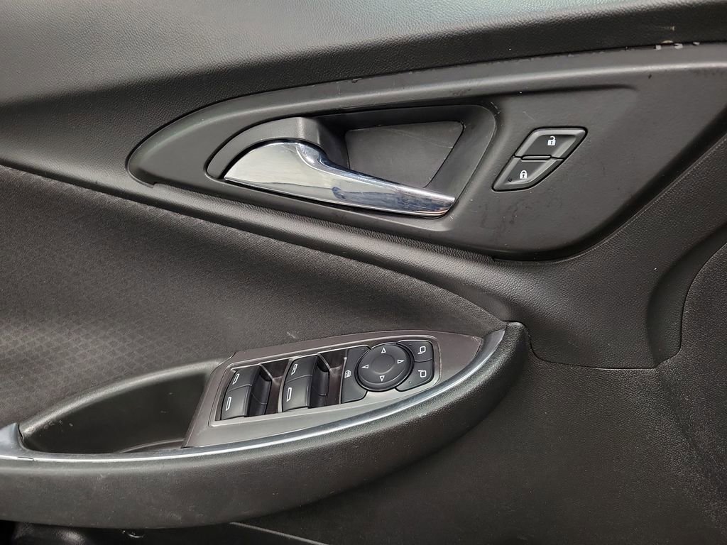Used 2020 Chevrolet Malibu LT FWD image 20