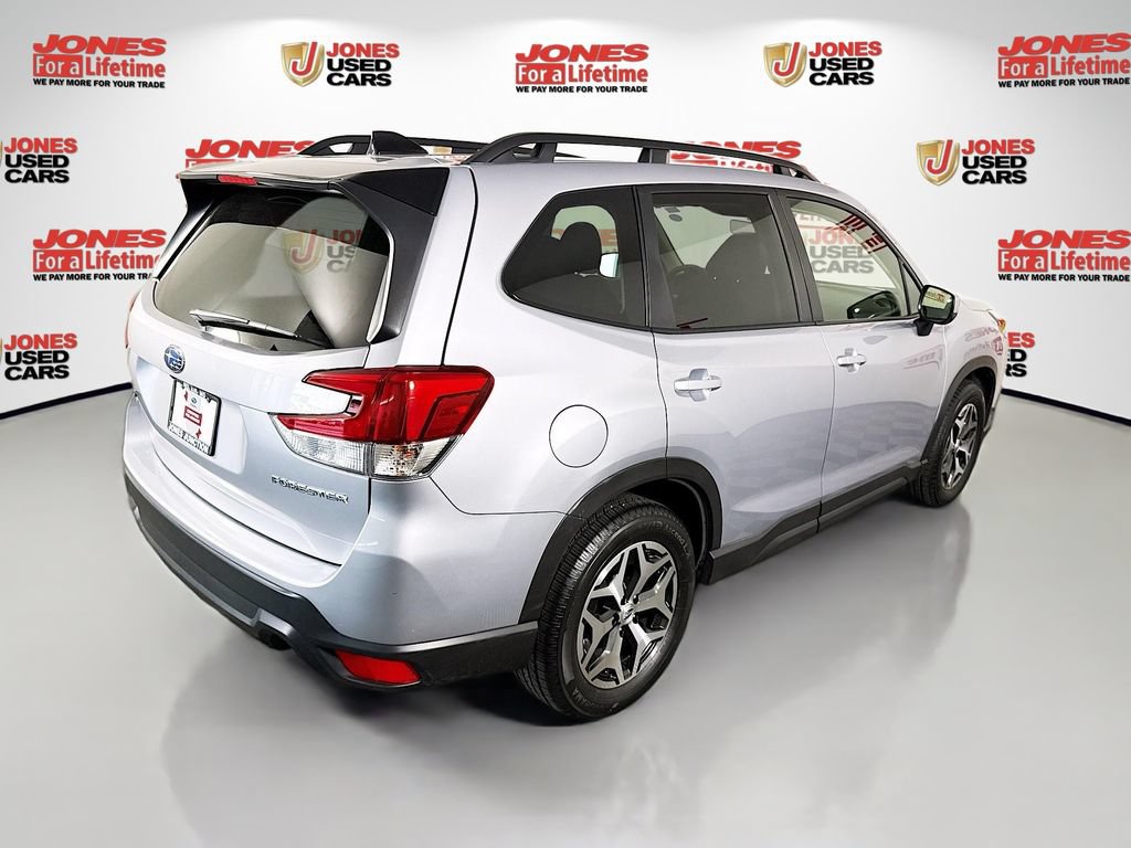 Used 2024 Subaru Forester Premium AWD/4WD image 18