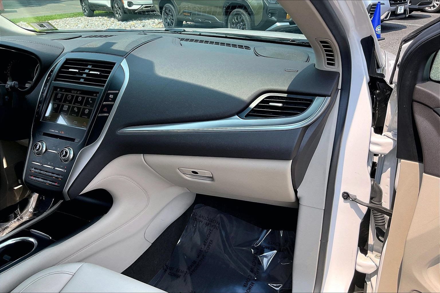 Used 2019 Lincoln MKC Premiere AWD/4WD image 18