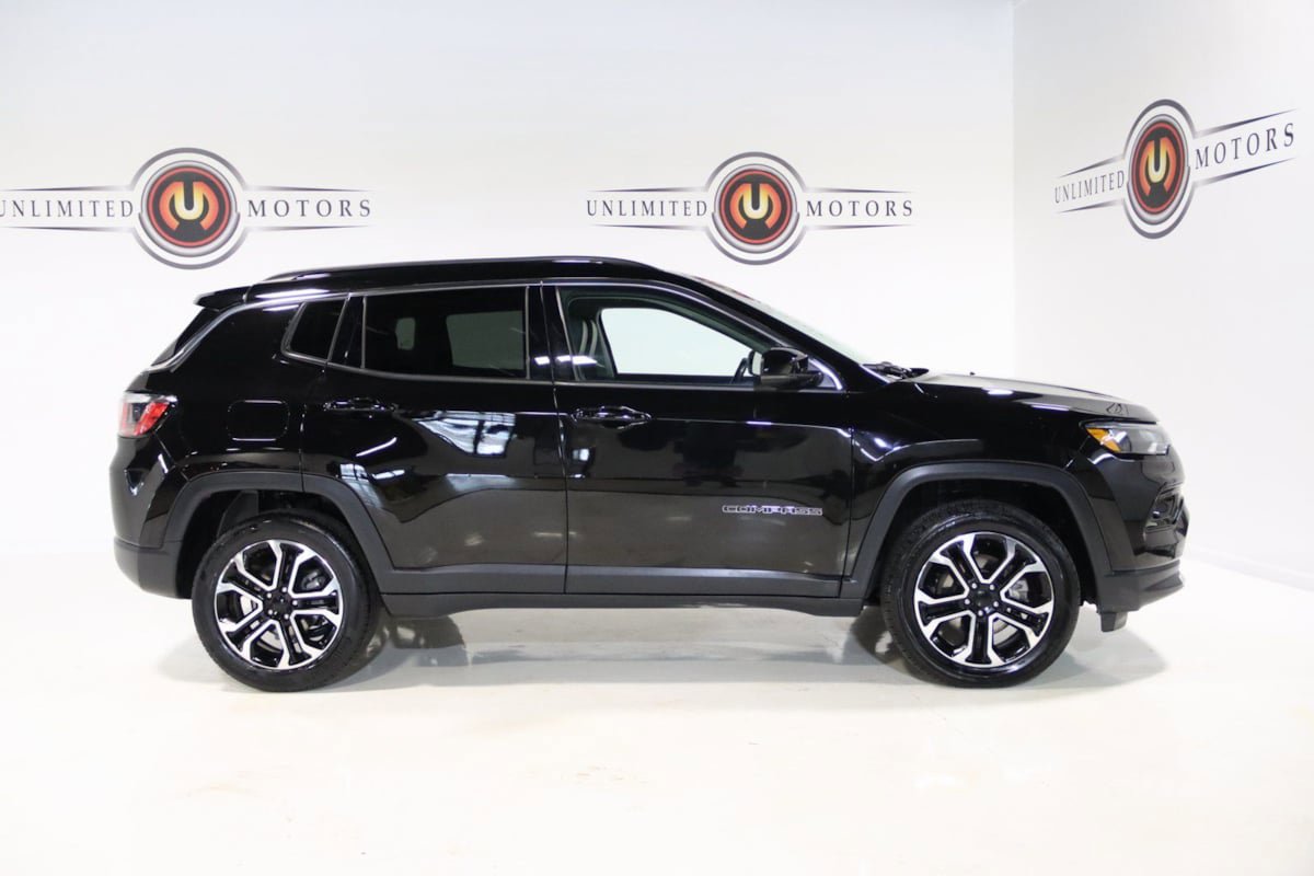 Used 2022 Jeep Compass Limited image 5