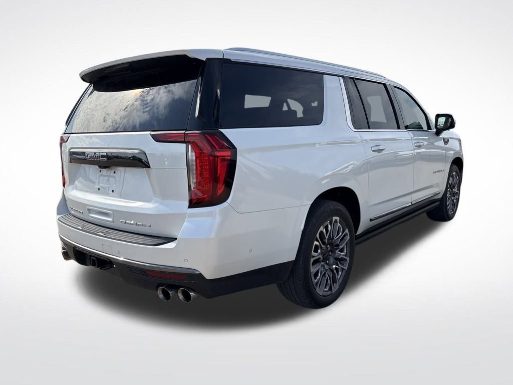 Used 2023 GMC Yukon XL Denali Ultimate image 6