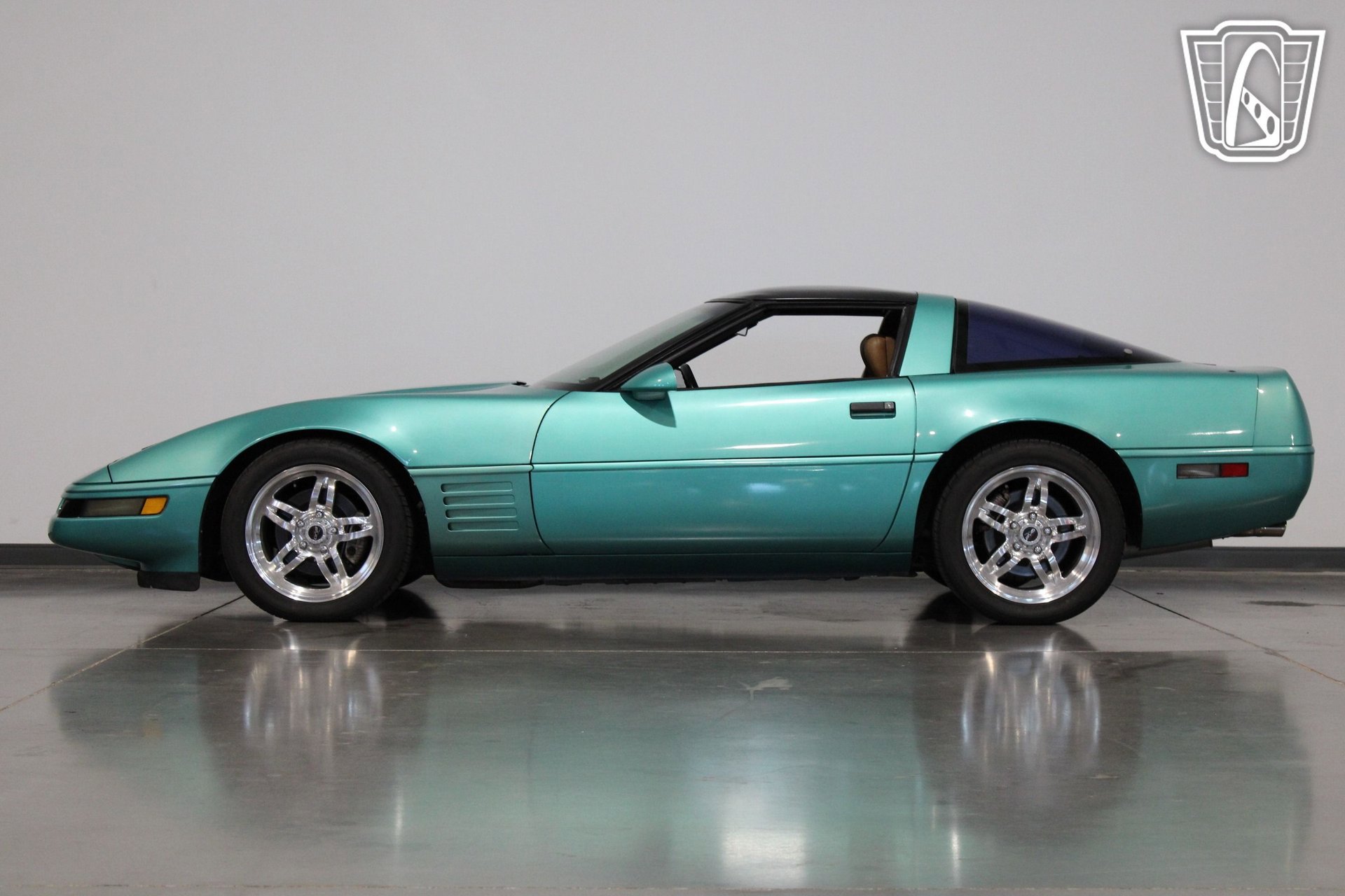 Used 1991 Chevrolet Corvette Coupe image 27