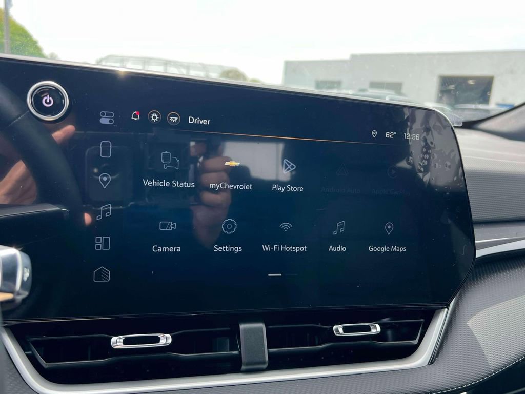 Used 2026 Chevrolet Equinox LT w/ Safety and Technology Package FWD image 28