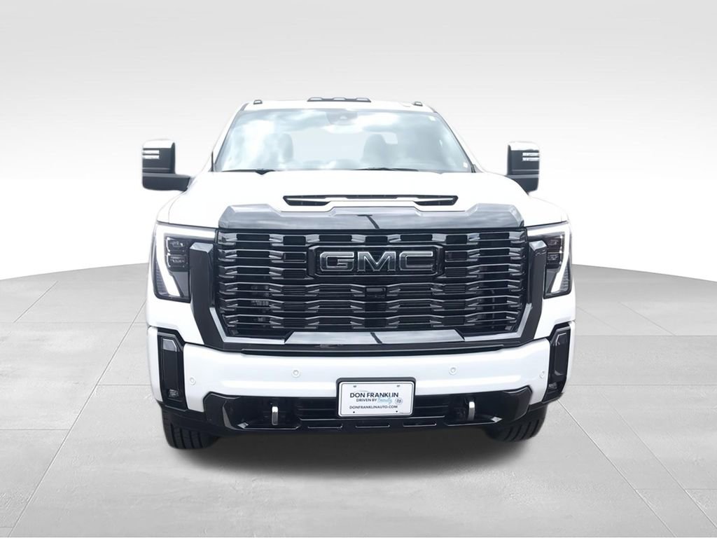 Used 2024 GMC Sierra 3500 Denali Ultimate AWD/4WD image 3