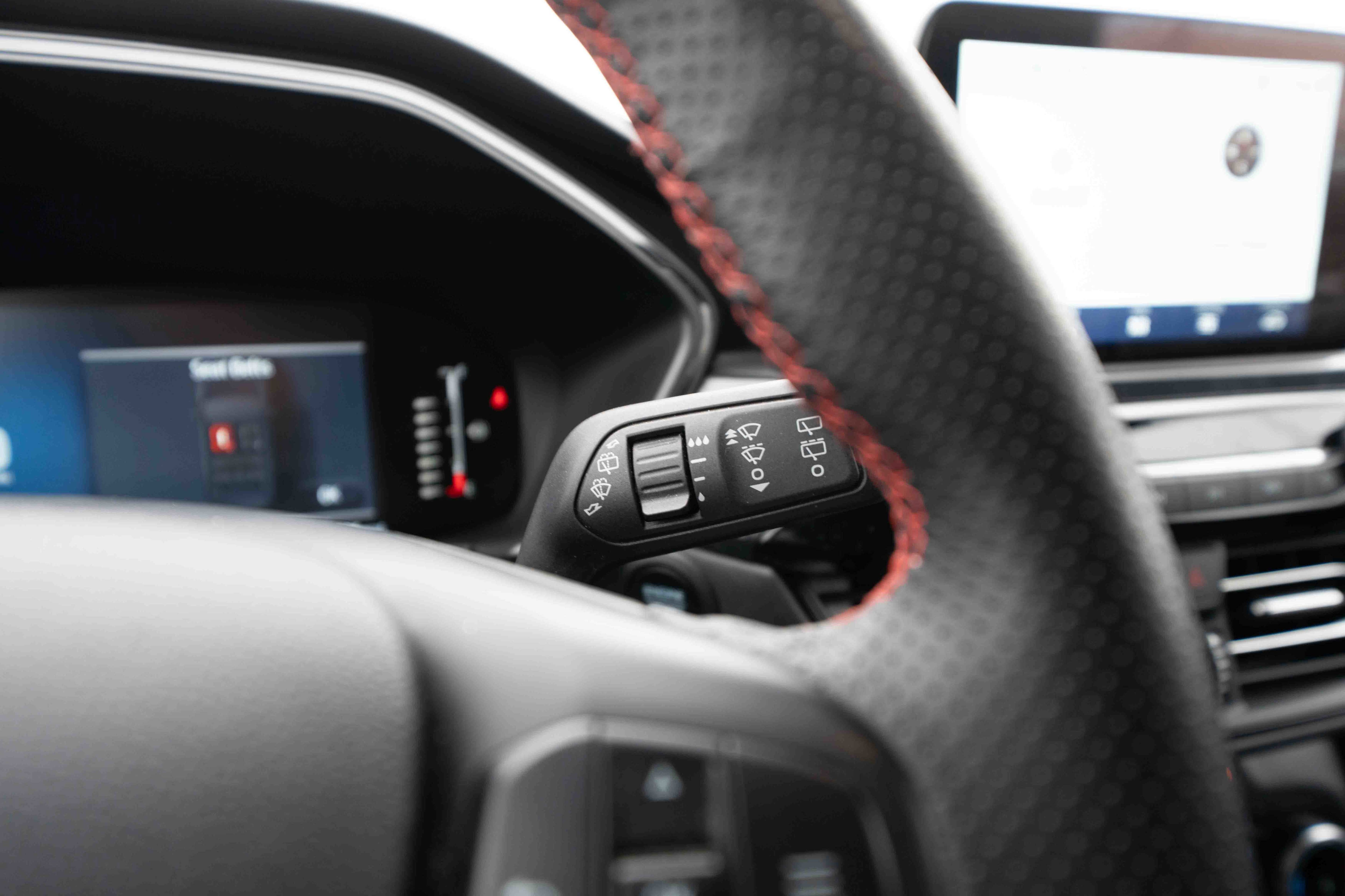 Used 2023 Ford Escape ST-Line image 14