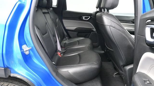 Used 2025 Jeep Compass Limited AWD/4WD image 11