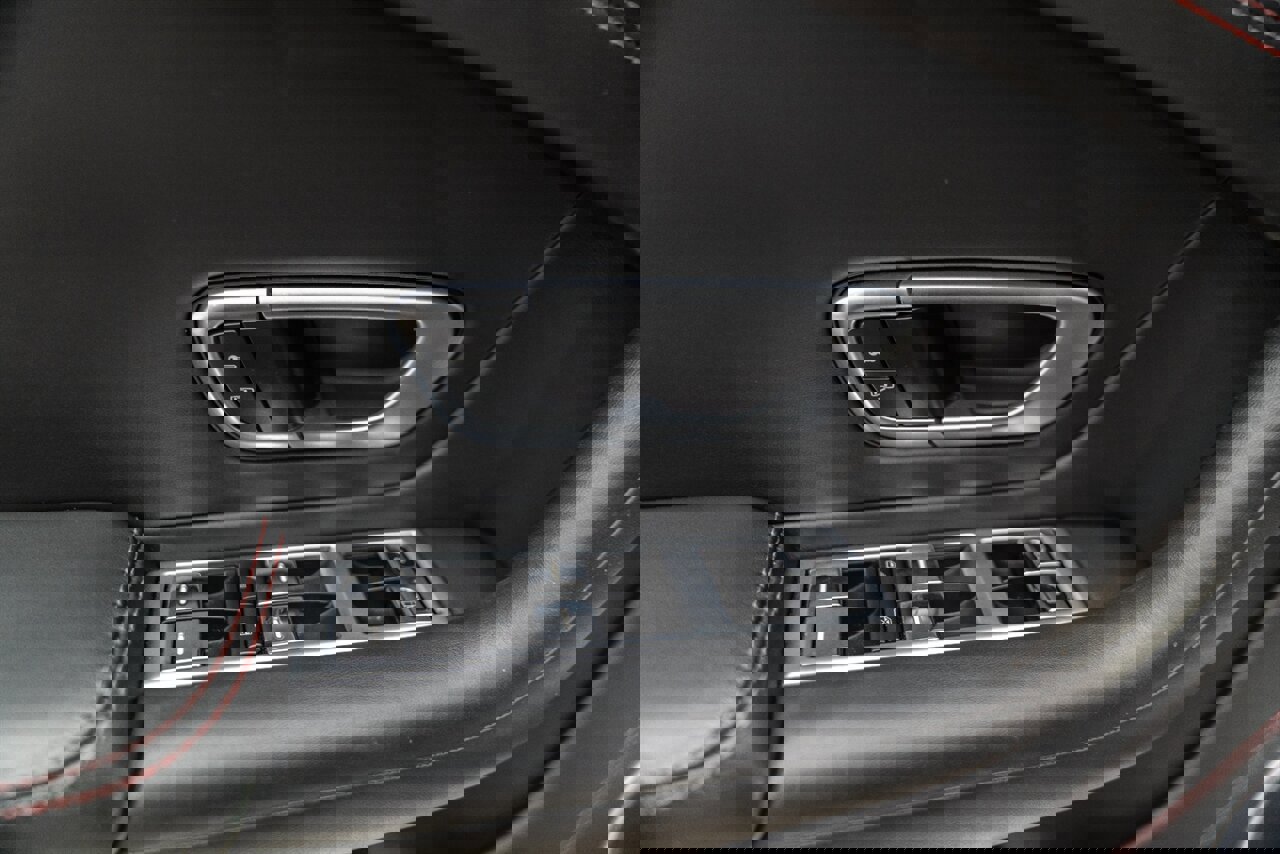 Used 2015 Bentley Continental GT image 92