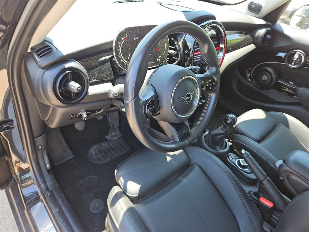 Used 2023 MINI Cooper S w/ Premium Package image 17
