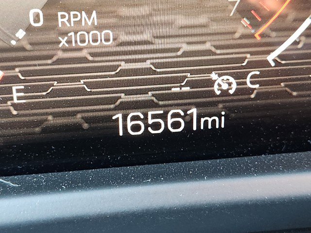 Used 2025 GMC Acadia Elevation image 39