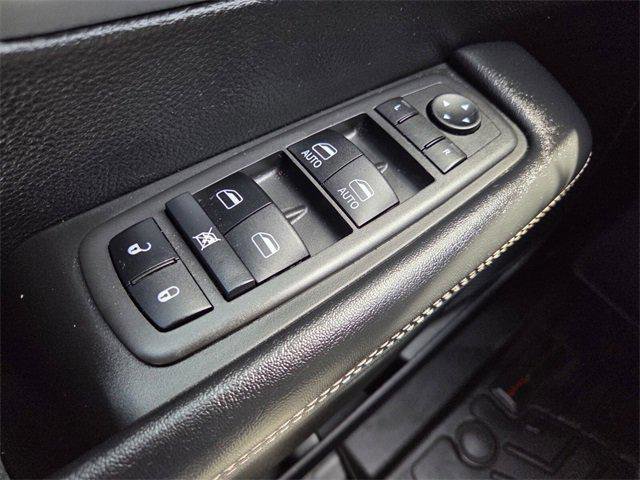 Certified 2022 Chrysler Pacifica Touring-L w/ S Appearance Package image 28