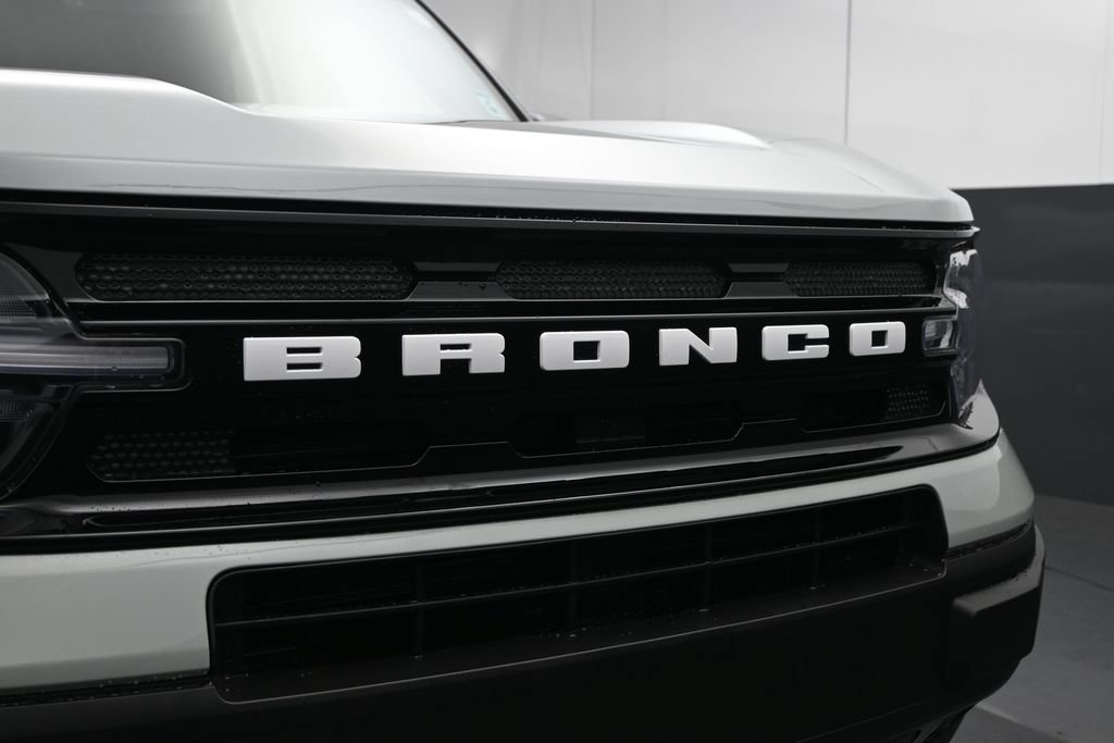 Used 2022 Ford Bronco Sport Outer Banks w/ Tech Package AWD/4WD image 5
