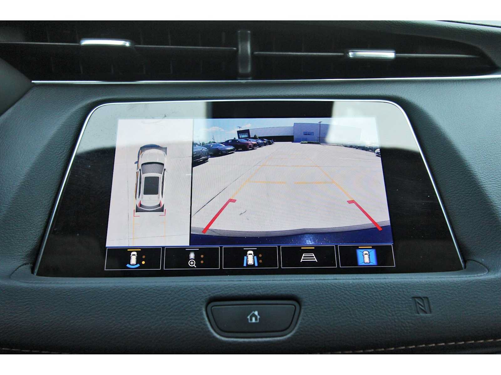 Used 2021 Cadillac XT4 Sport w/ Enhanced Visibility Package FWD image 22