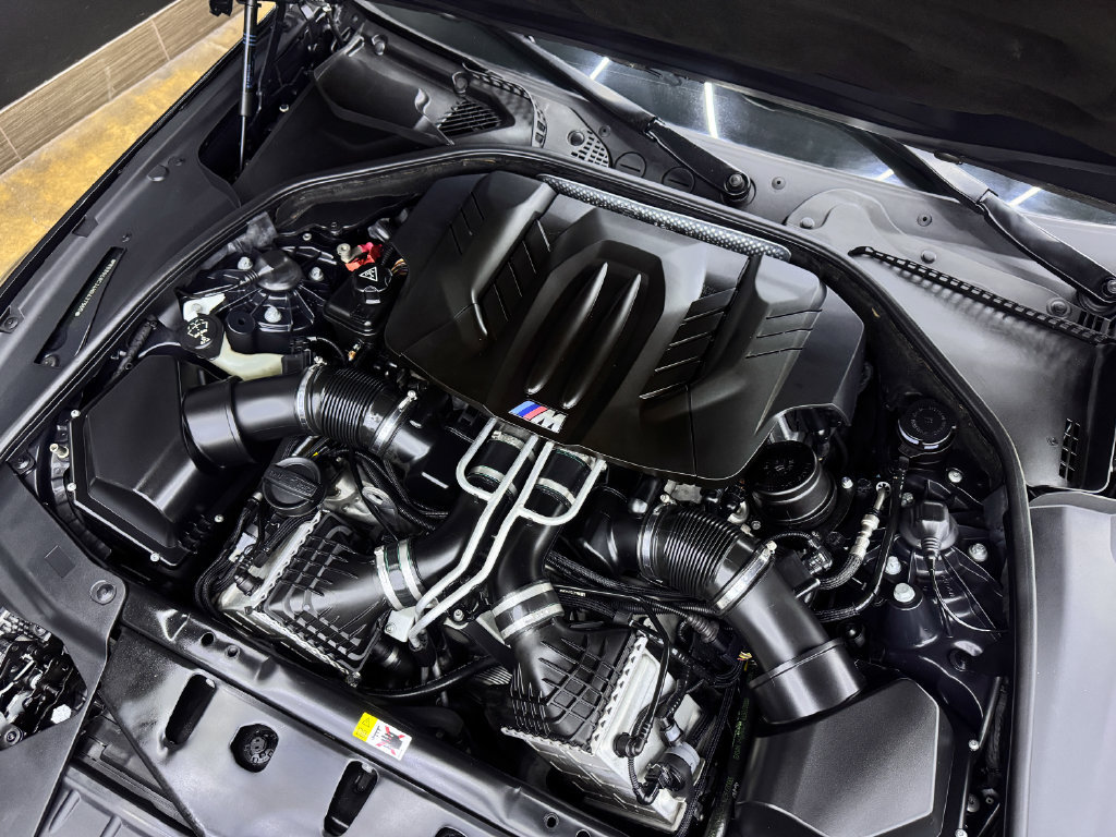 Used 2017 BMW M6 Gran Coupe w/ Executive Package RWD image 18