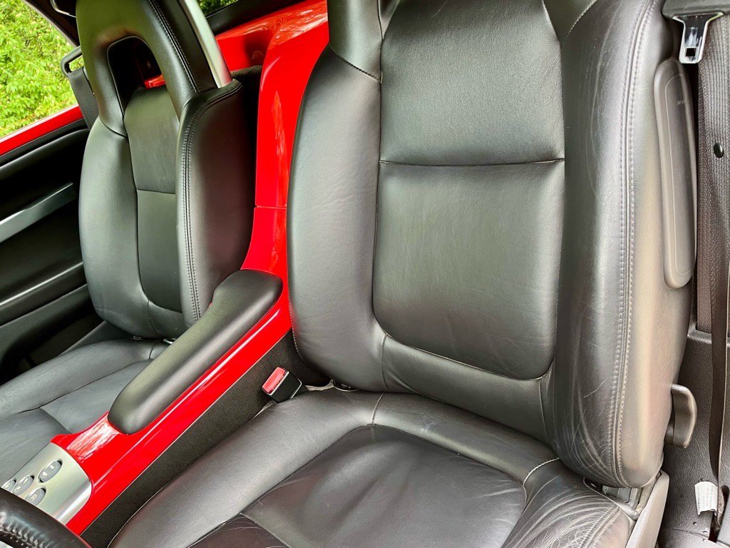 Used 2004 Chevrolet SSR w/ Preferred Equipment Group RWD image 20