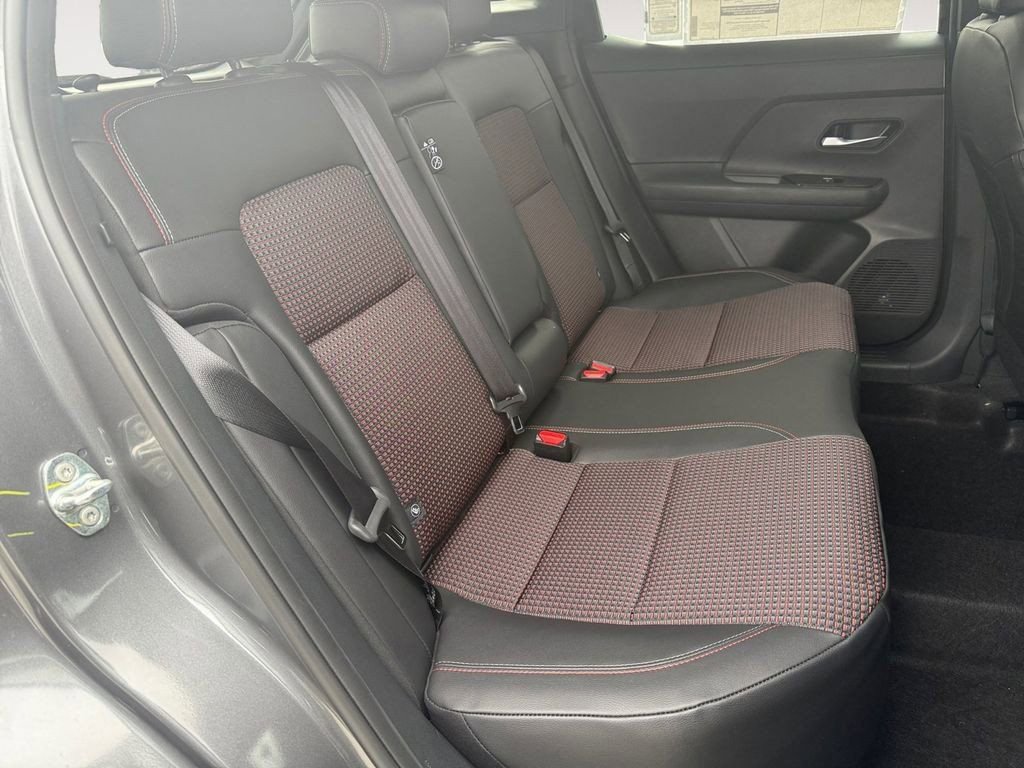 New 2026 Nissan Kicks SR w/ Cold Weather Package image 40