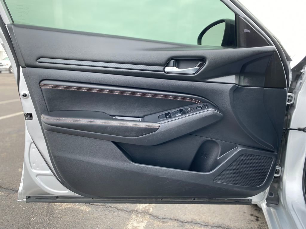 Used 2019 Nissan Altima 2.5 SR image 19