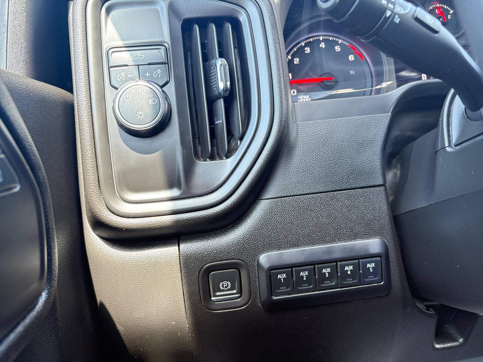 Used 2024 Chevrolet Silverado 2500 W/T w/ WT Convenience Package RWD image 20