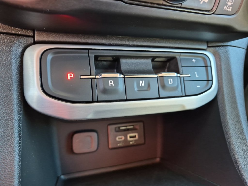 Used 2023 GMC Acadia SLT w/ Technology Package FWD image 24