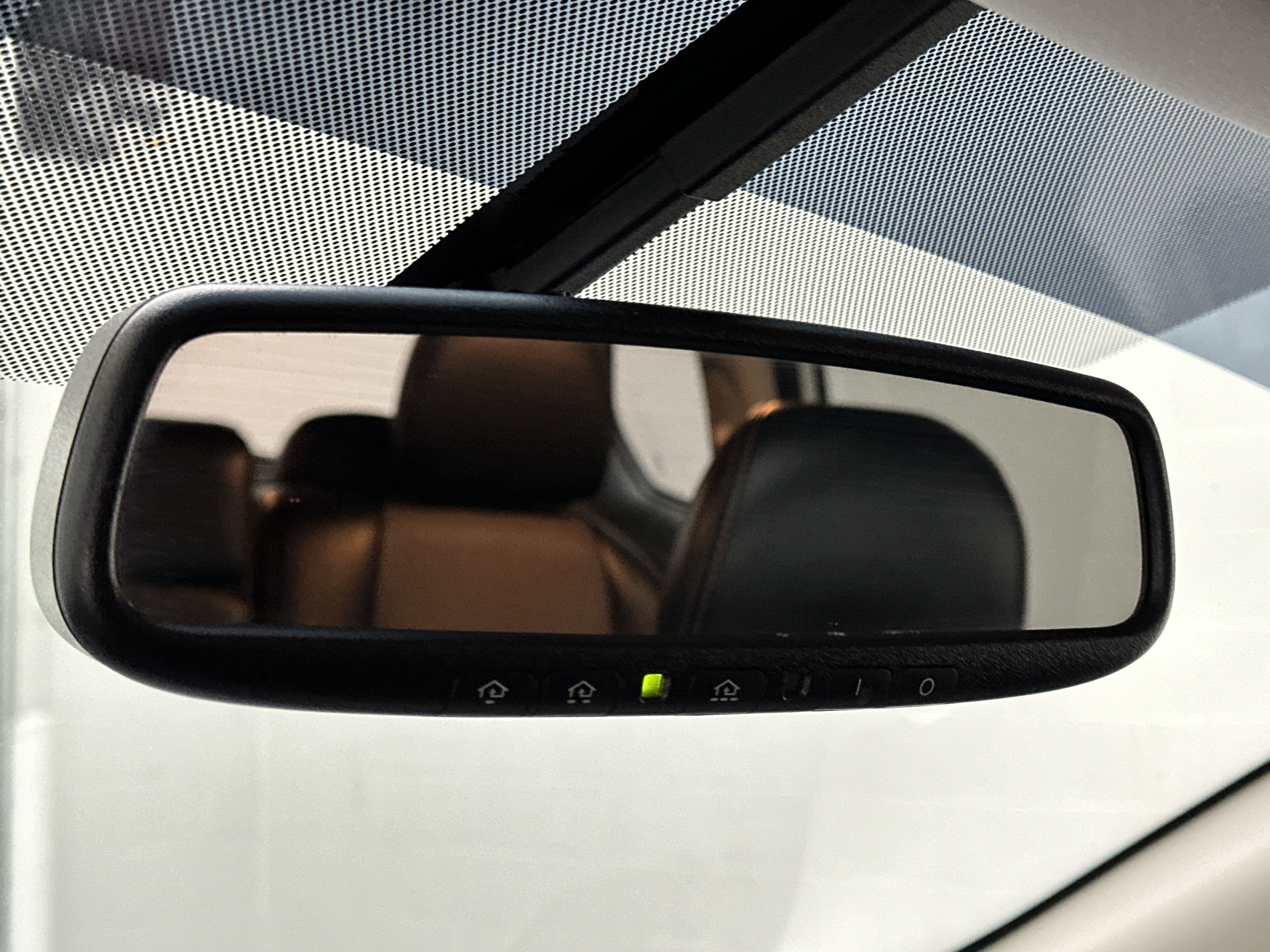 Used 2020 Nissan Pathfinder SL image 38