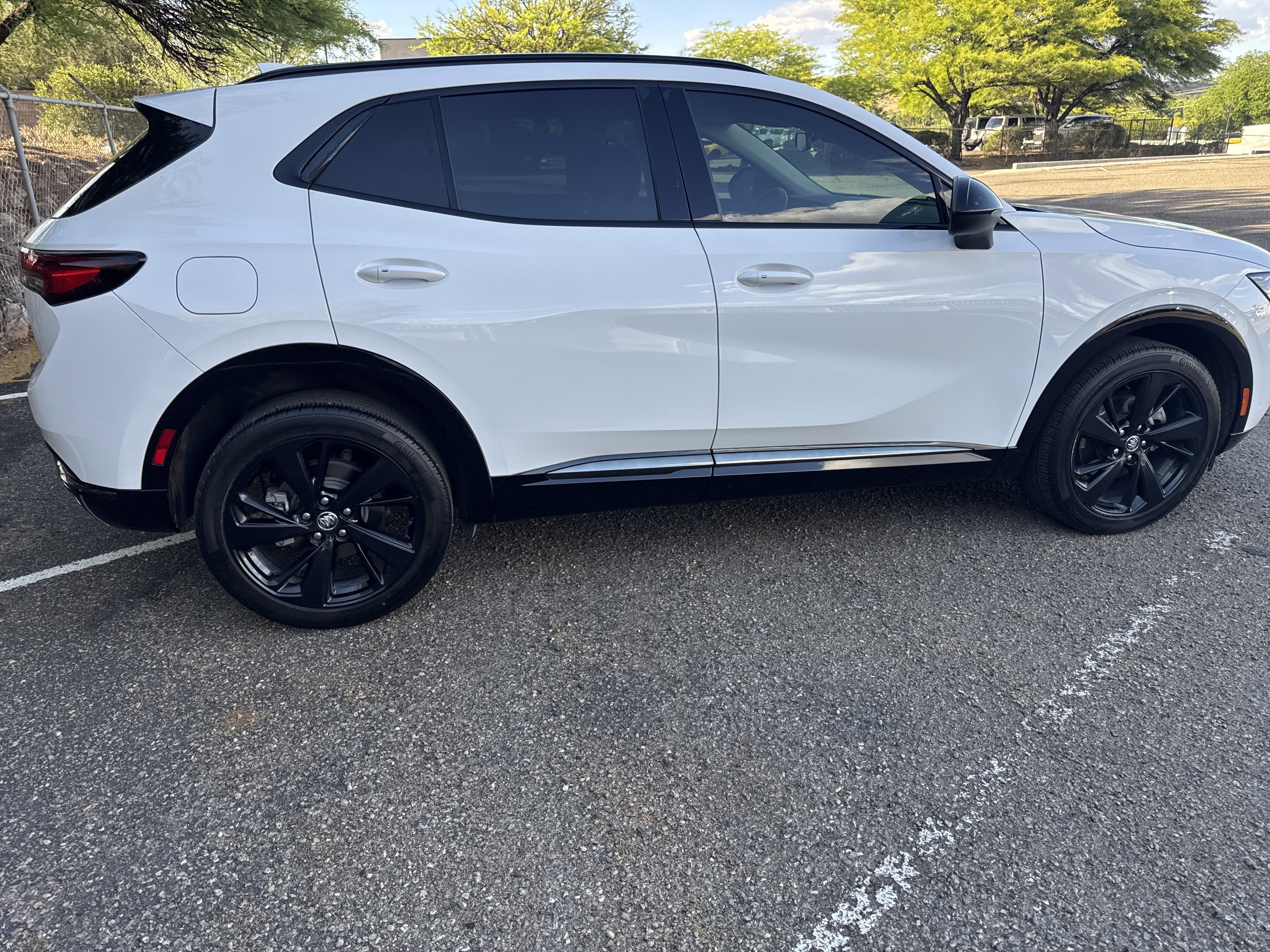 Used 2022 Buick Envision Preferred w/ Sport Touring Package FWD image 8