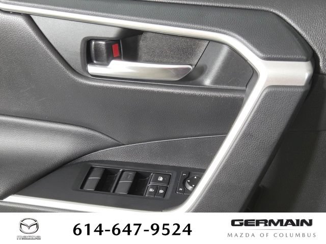 Used 2020 Toyota RAV4 XLE w/ Convenience Package AWD/4WD image 28