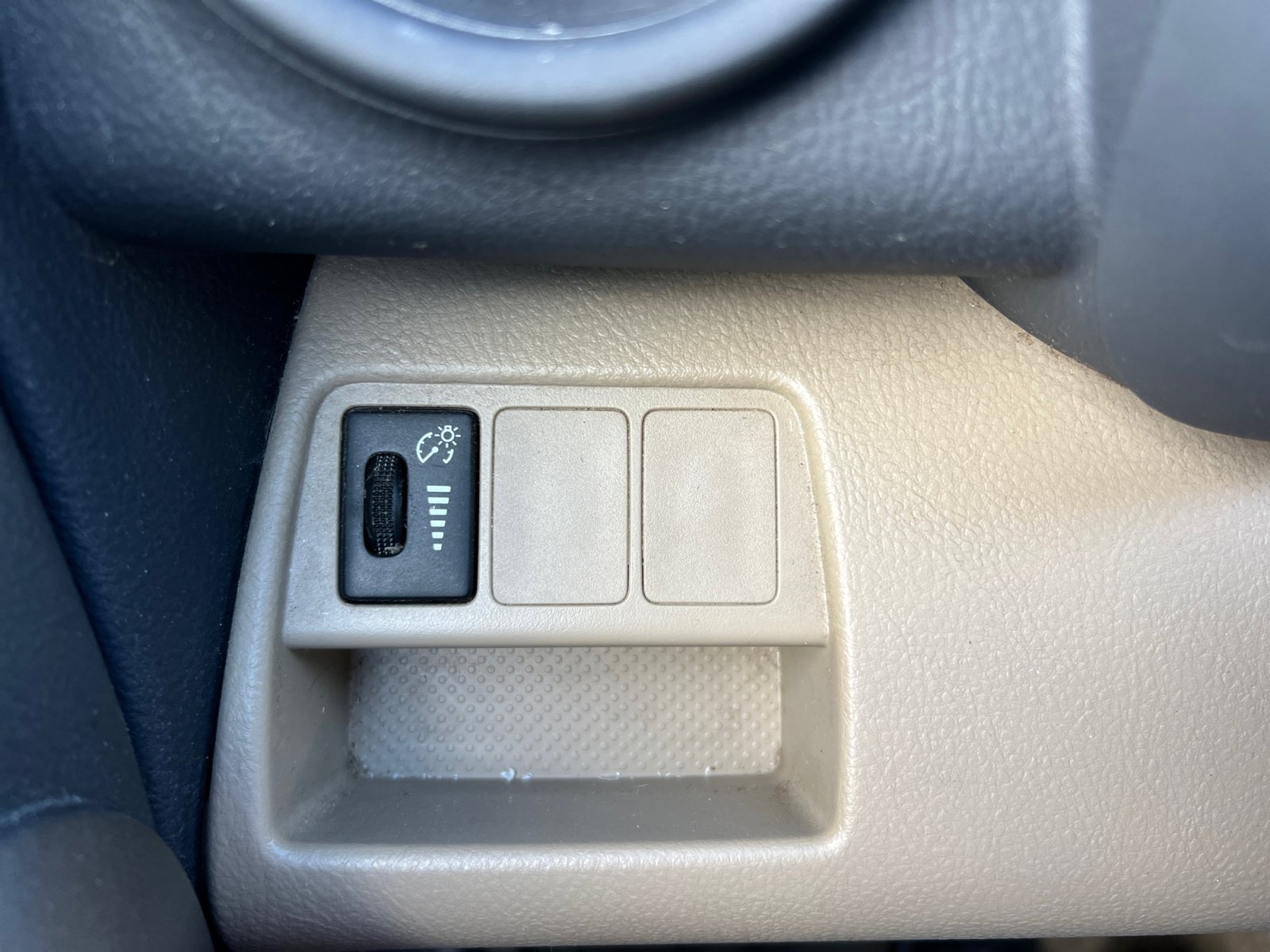 Used 2012 Toyota RAV4 4WD w/ Value Pkg image 30