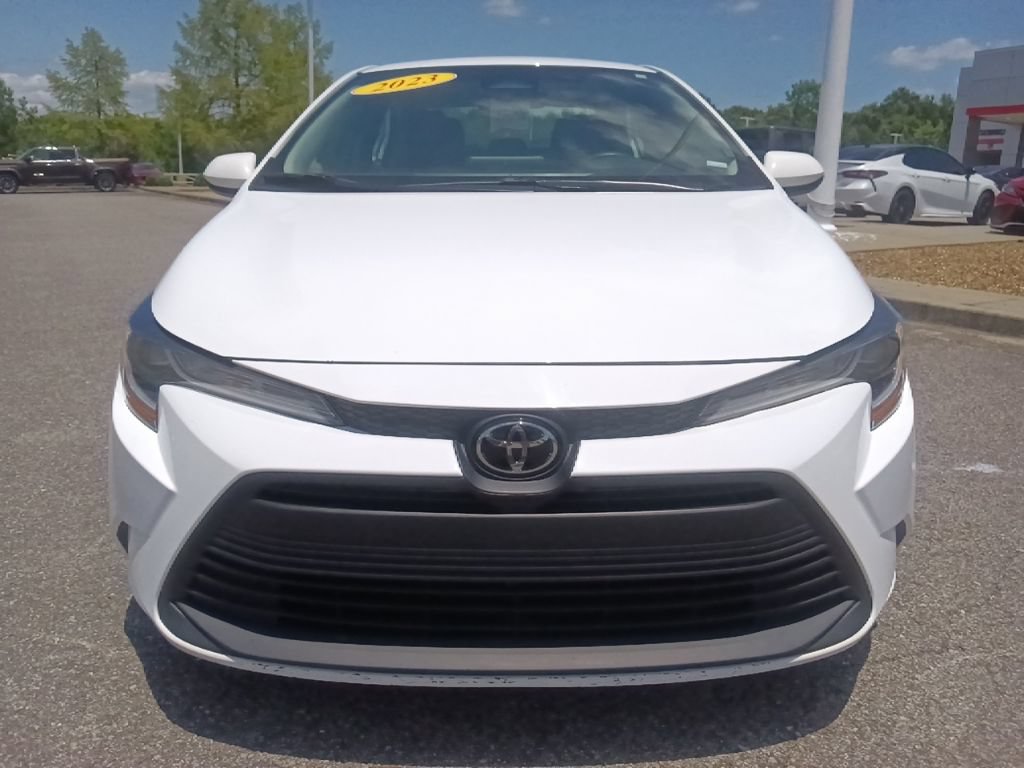 Used 2023 Toyota Corolla LE FWD image 8