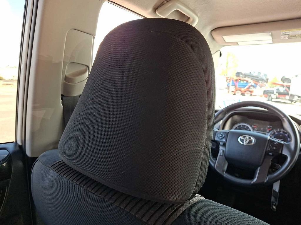 Used 2015 Toyota 4Runner Trail AWD/4WD image 14