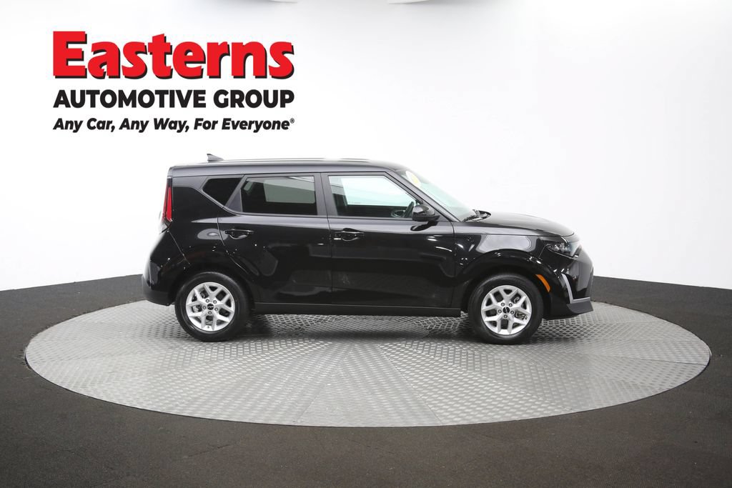 Used 2025 Kia Soul LX w/ LX Technology Package FWD image 43