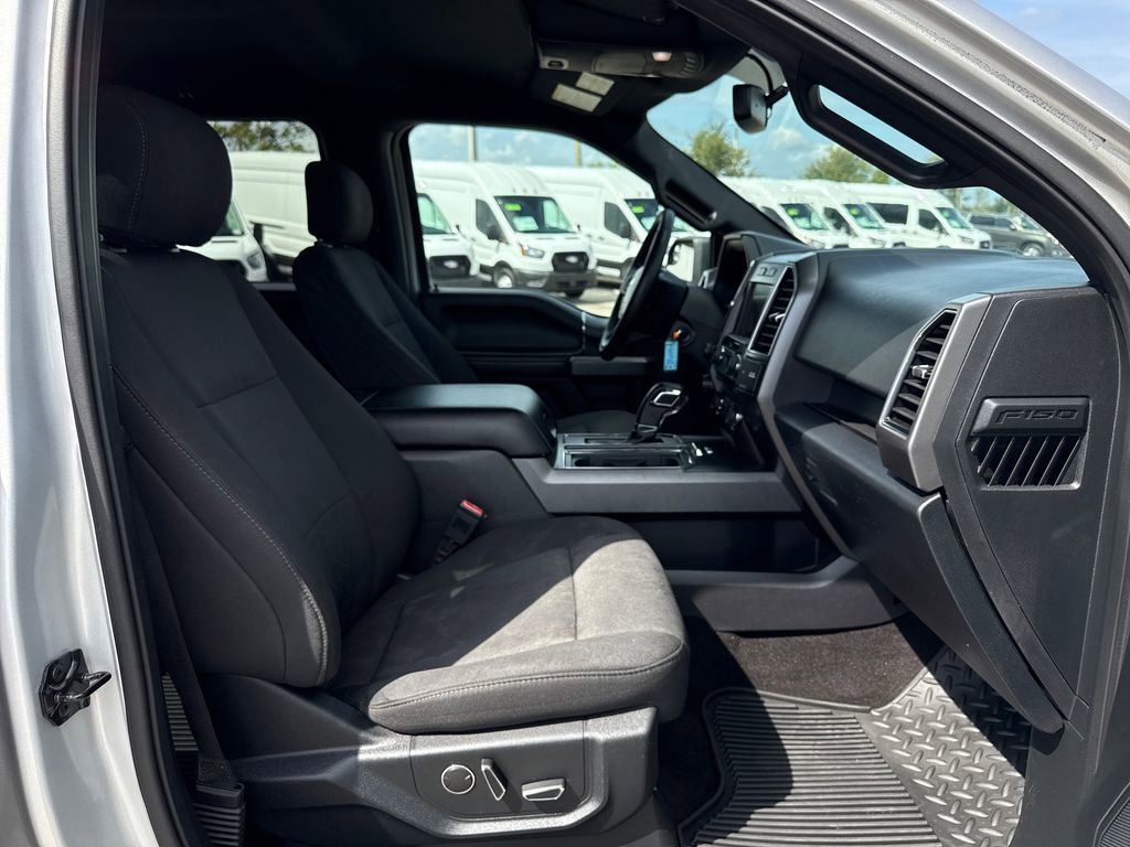 Used 2018 Ford F150 XLT w/ Equipment Group 302A Luxury AWD/4WD image 26
