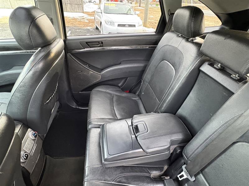Used 2012 Hyundai Veracruz Limited w/ Navigation Pkg image 11