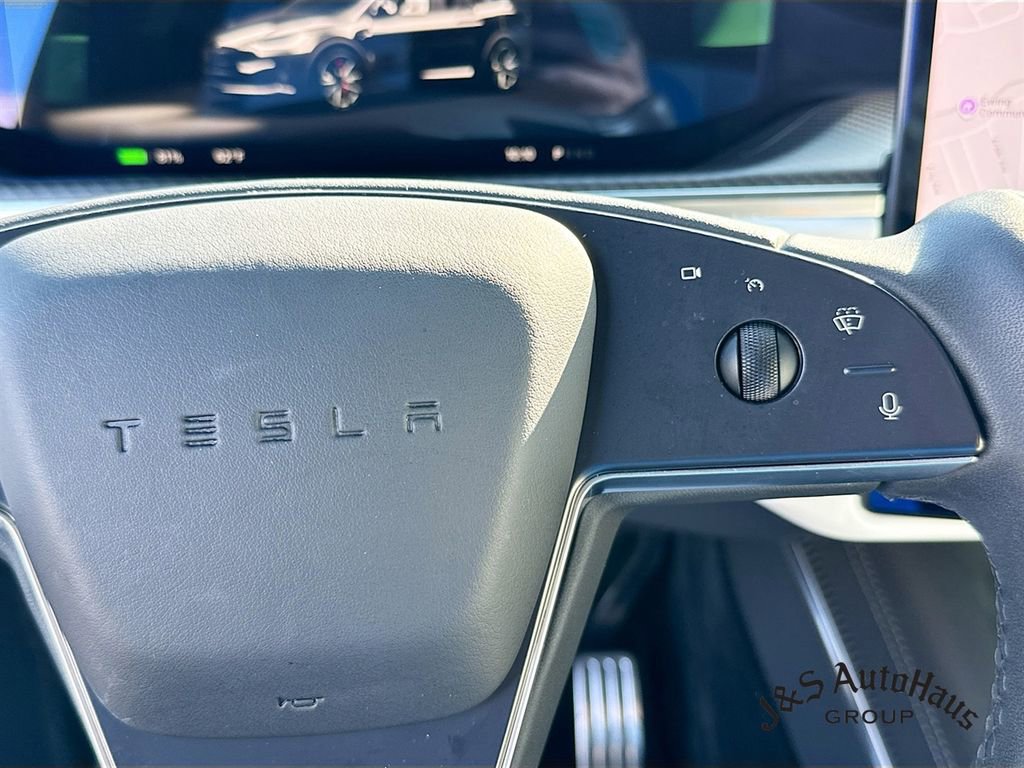 Used 2025 Tesla Model X Plaid image 14