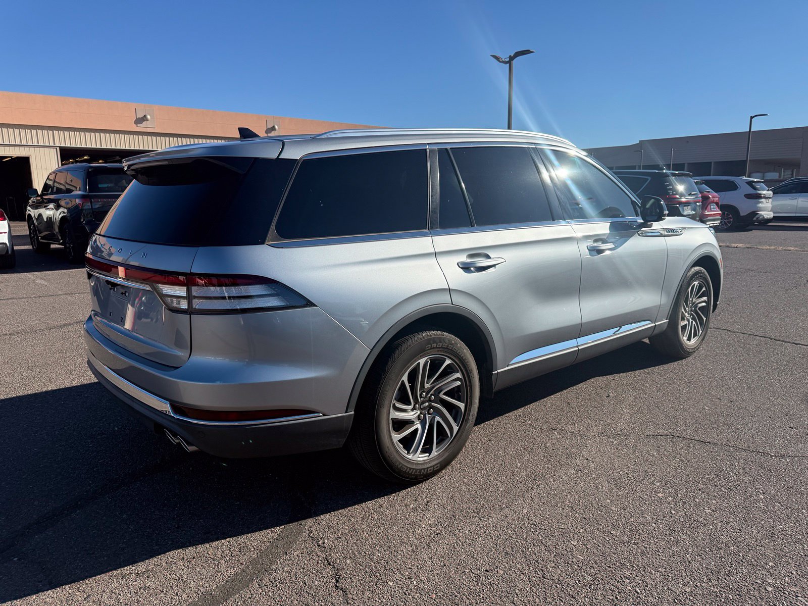 Used 2024 Lincoln Aviator 2WD image 5