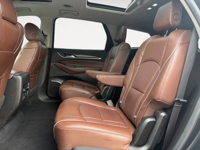 Used 2018 Buick Enclave Avenir w/ Avenir Technology Package AWD/4WD image 14