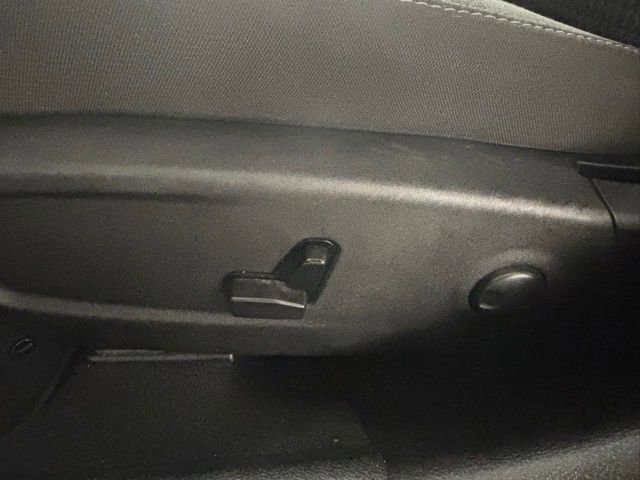 Used 2023 Dodge Charger SXT w/ Blacktop Package image 16