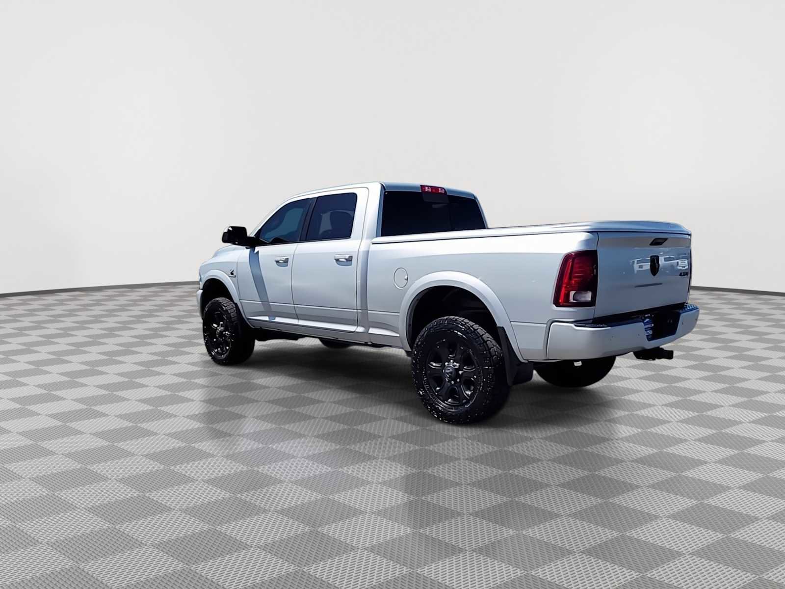 Used 2017 RAM 2500 Laramie w/ Sport Appearance Group AWD/4WD image 6