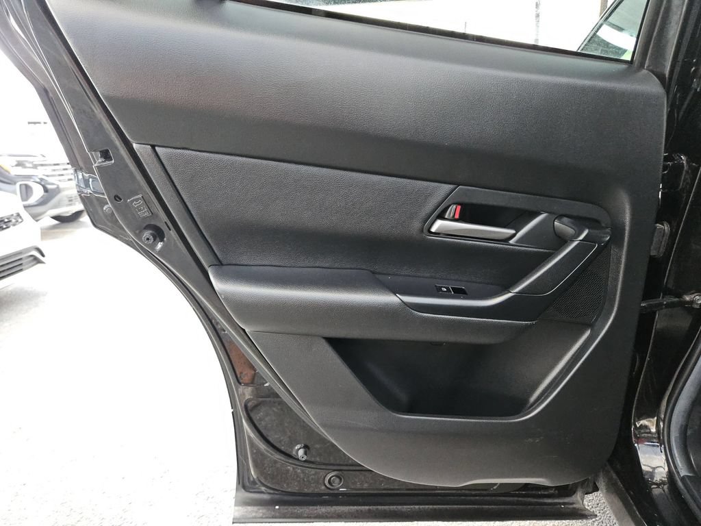 Used 2025 MAZDA CX-50 AWD 2.5 S w/ Preferred Package image 18