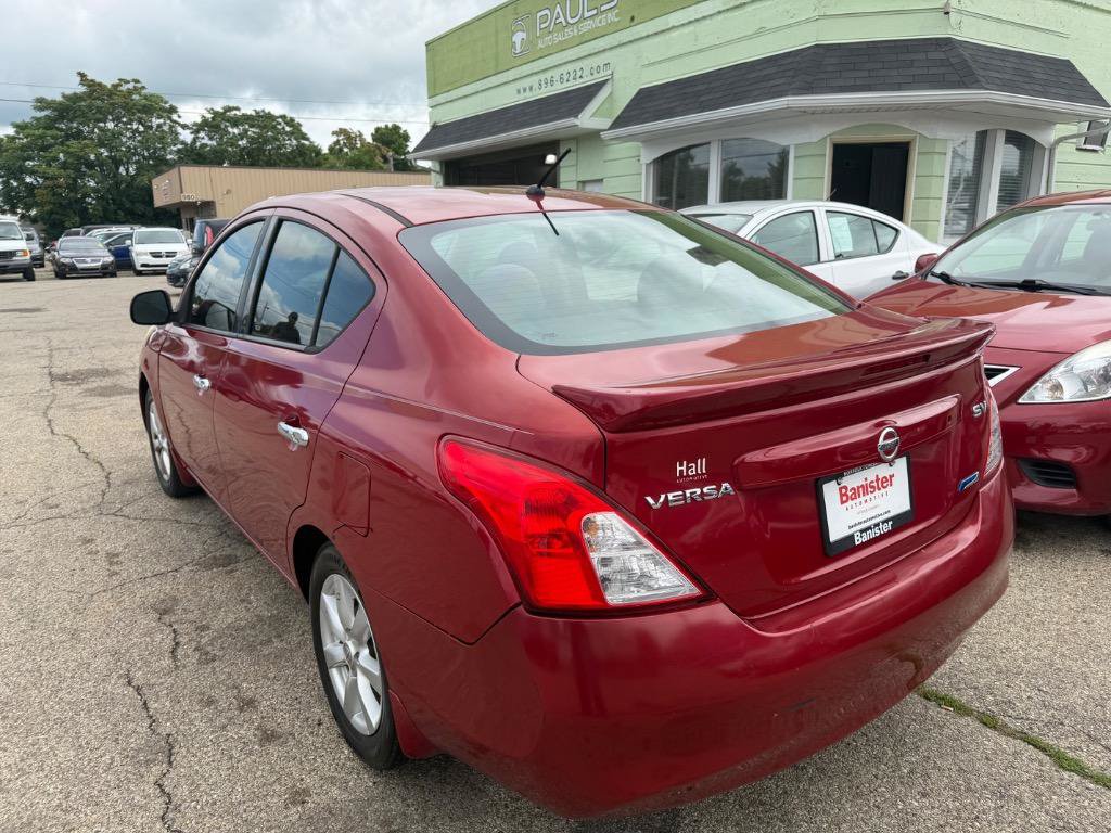 Used 2014 Nissan Versa SV w/ Convenience Package FWD image 9